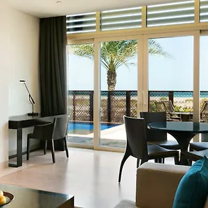منتجع وفيلات بارك حياة أبوظبي *****